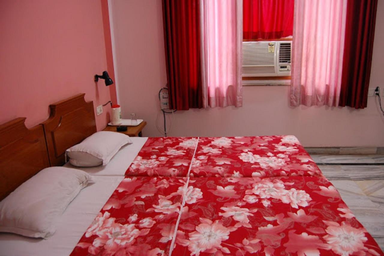 Hotel Madhav Palace Jaipur Buitenkant foto