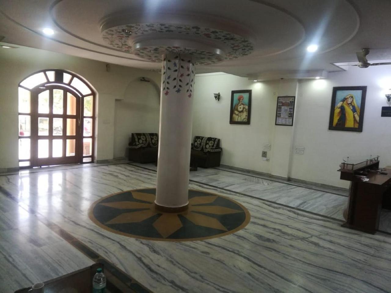 Hotel Madhav Palace Jaipur Buitenkant foto