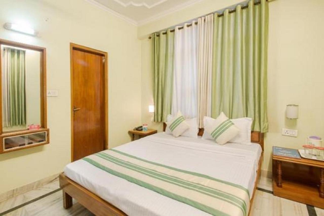 Hotel Madhav Palace Jaipur Buitenkant foto